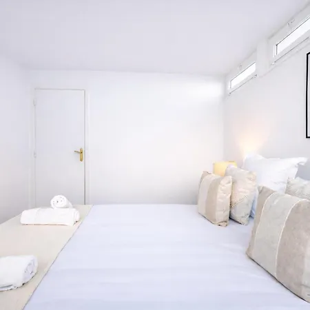 Pres Du Parc Montsouris Apartament